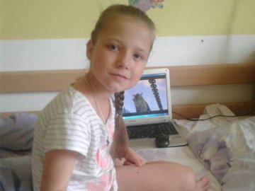 Довга боротьба з раком: 9-річна дівчинка з Волині потребує коштів на лікування 