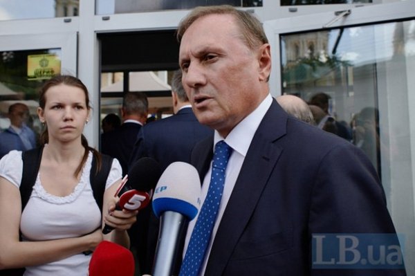 Мартиняк у смокінгу, Вітер у картатому піджаку: волиняни на вечірці у Порошенка. ФОТО