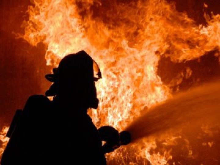 На місці пожежі у будинку на Волині знайшли мертвого чоловіка