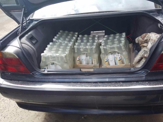 На Волині «накрили» цех горілчаного фальсифікату