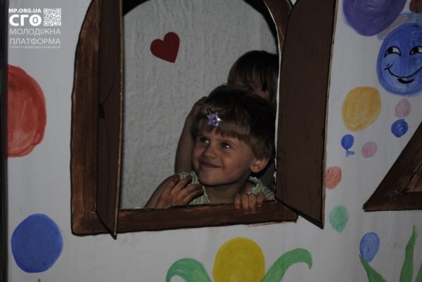 Дітям-сиротам подарували іграшковий будинок. ФОТО