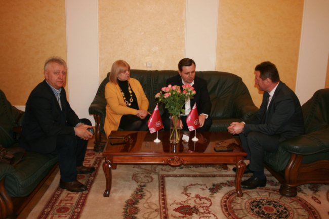 Луцька райрада підписала меморандум про співпрацю з Лесиним вишем