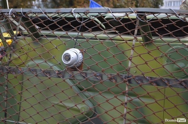 Батальйону «Айдар» подарували «броньовика». ФОТО