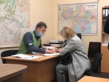 На Київщині в поліцію влаштували 24 «мертві душі»: фейкові правоохоронці 6 років отримували зарплату