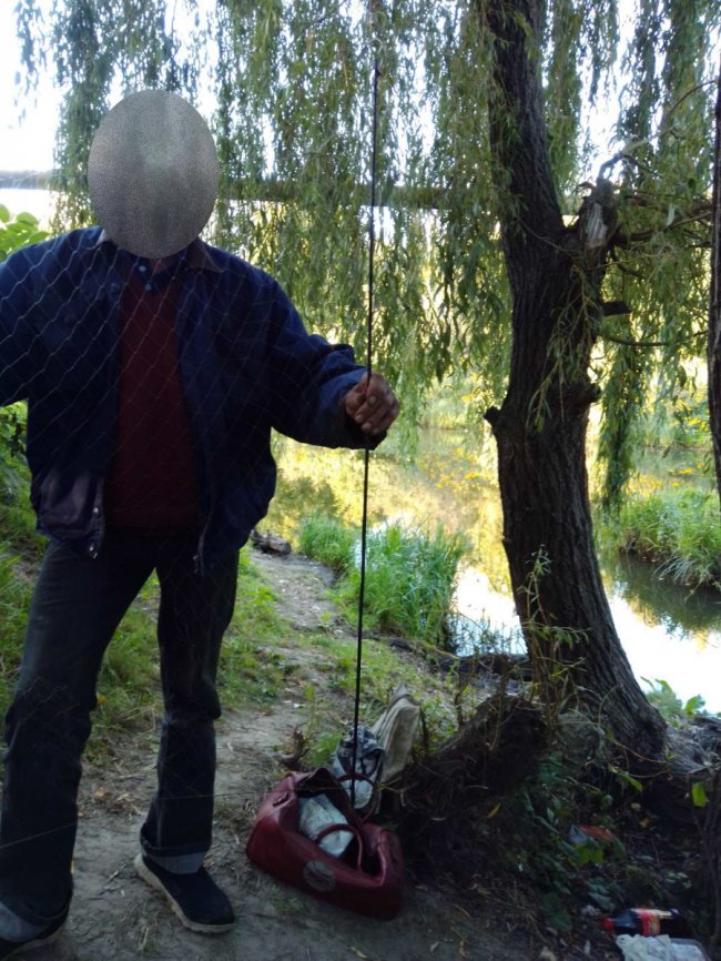 Покарають чоловіка, який у Сапалаївці ловив рибу сіткою 