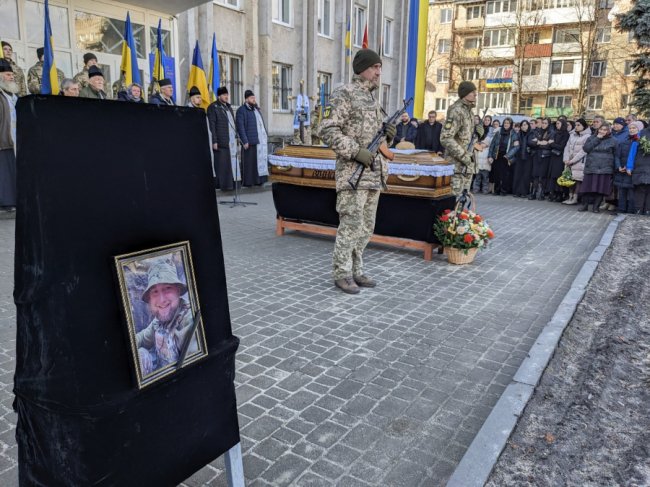 На Волині попрощалися з Героєм Вадимом Ковальчуком, який вважався зниклим безвісти