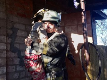 У Кривому Розі у будинку обвалилася стеля: під завалами опинилася дитина