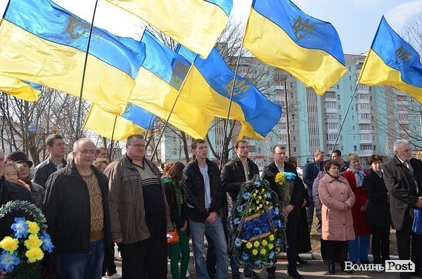 У Луцьку вшанували пам’ять В’ячеслава Чорновола. ФОТО