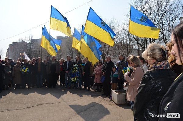 У Луцьку вшанували пам’ять В’ячеслава Чорновола. ФОТО