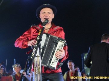 Запальний Олег Скрипка «підірвав» луцьку публіку. ФОТО. ВІДЕО