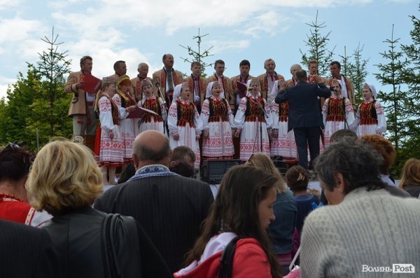 Патріотичні пісні від колективу з Львівщини