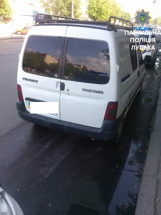 П’яний і без прав: Луцьком катався водій-порушник