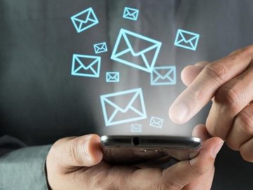 У Володимирі через СМС-розсилки підбурюють містян на мітинг проти перейменування міста