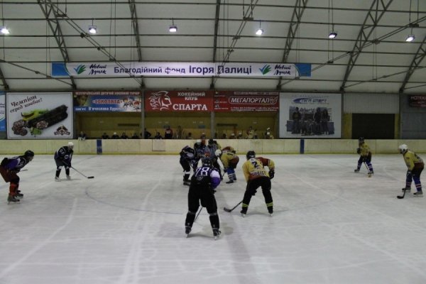 Міжнародний хокей в Луцьку. ФОТО