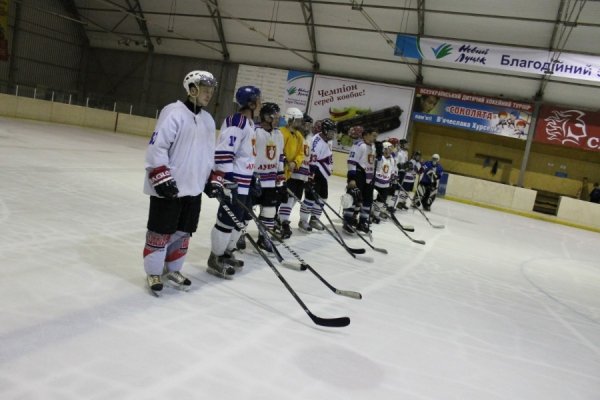 Міжнародний хокей в Луцьку. ФОТО