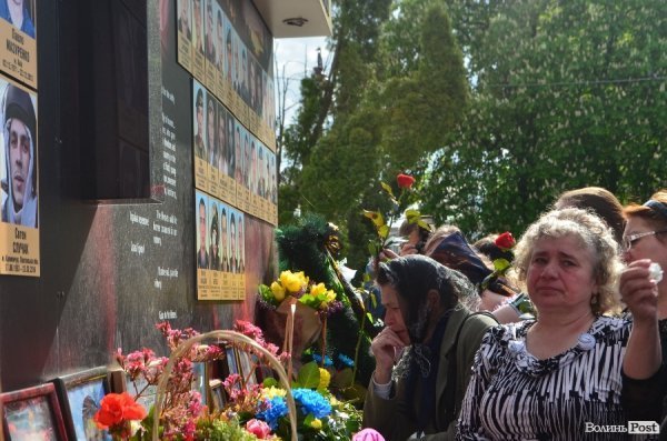 У Луцьку привітали матерів, чиї сини загинули в АТО