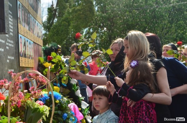 У Луцьку привітали матерів, чиї сини загинули в АТО