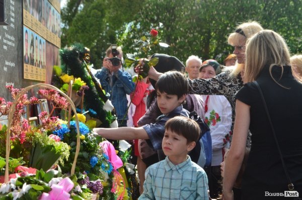 У Луцьку привітали матерів, чиї сини загинули в АТО