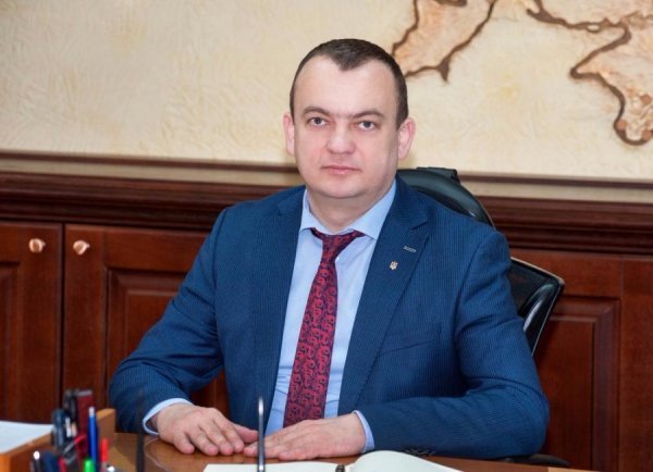 LEXUS ЮРІЯ ФЕЛОНЮКА ТА 16,7 ТИСЯЧ ГРИВЕНЬ ЗАРПЛАТИ