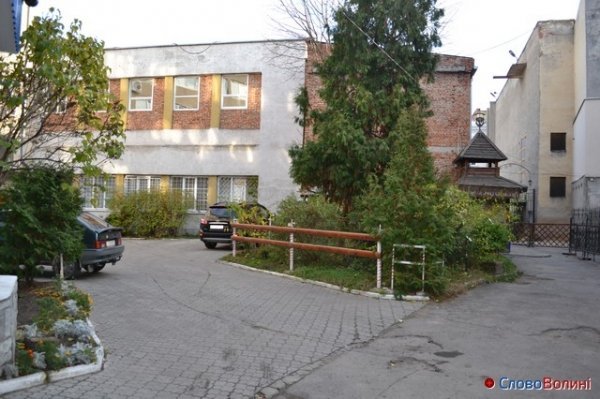 «За стінами» луцької вулиці Лесі Українки. ФОТО