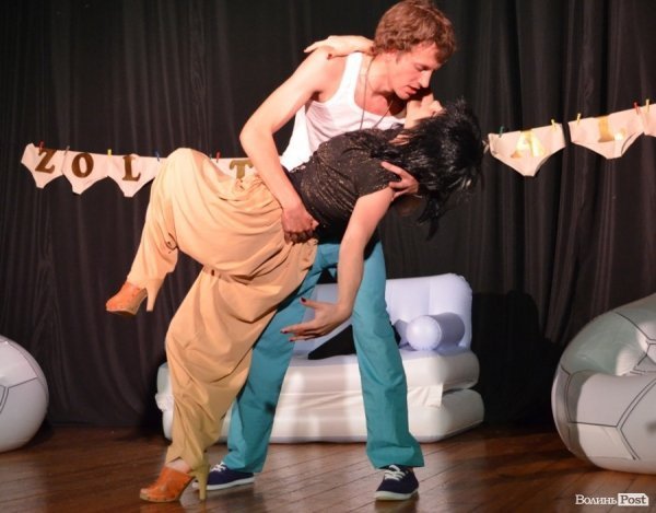 Театр «ГаРмИдЕр» «торгував» українськими жінками. ФОТО