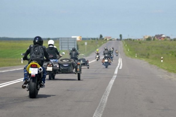 Байкери-«терапевти» влаштували свято для дітей. ФОТО