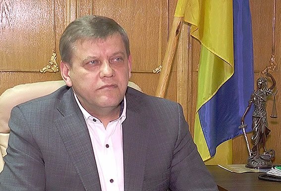 На Волині молодики з «пневматом» та газовим балончиком викрали «БМВ». ФОТО