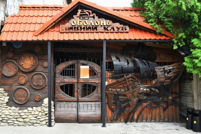 Ресторани, офіси, житлові комплекси: бруківка LeBruk для тих, хто вміє рахувати гроші*