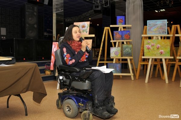 Майстерки, фотозони, аукціон: у Луцьку влаштували свято для особливих дітей