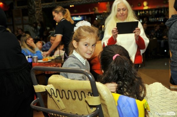 Майстерки, фотозони, аукціон: у Луцьку влаштували свято для особливих дітей