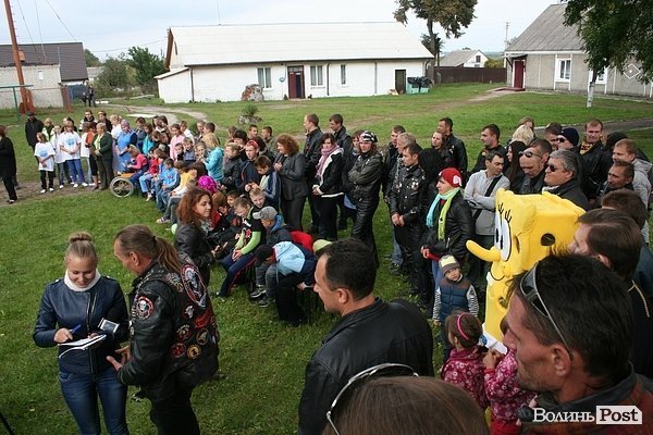 Байкери і благодійність: мотопікнік для дітей з інтернату. ФОТО