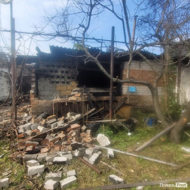 Пряме влучання у будинок в Запорізькій області: поранена дитина, 24-річний чоловік загинув