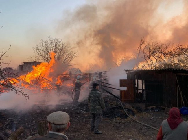 На Волині у одинокої пенсіонерки згорів хлів