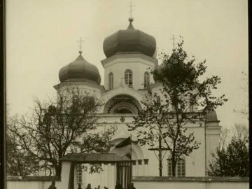 Храм та вівтар в Дублянах на фото 1915 року