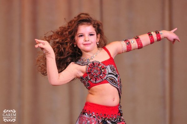 У Луцьку вперше пройшов міжнародний чемпіонат зі східного танцю. ФОТО