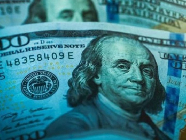 Долар дешевшає, євро дорожчає: Нацбанк оголосив курс гривні на 7 травня