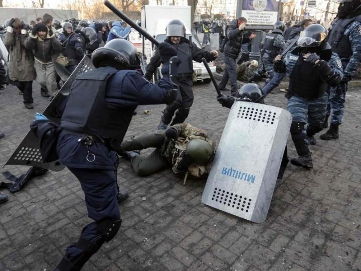 Влада відмовилася від законопроєкту про силовий розгін мирних акцій під тиском суспільства, - «УДАР Віталія Кличка»