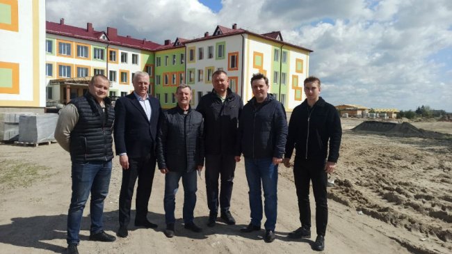 Школа у селі Башлики запрацює до кінця цього року. ФОТО