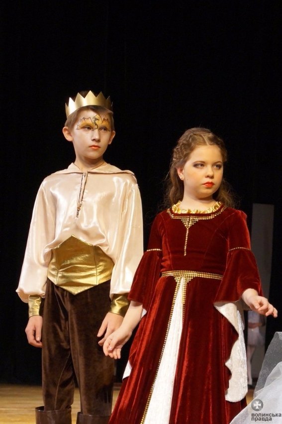 У Луцьку невиліковно хворим діткам допомагав «Олє Лукойє». ФОТО