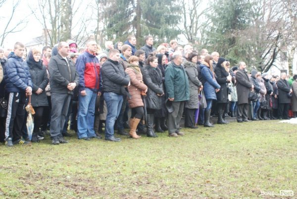 У Луцьку поховали Героя Майдану. ФОТО