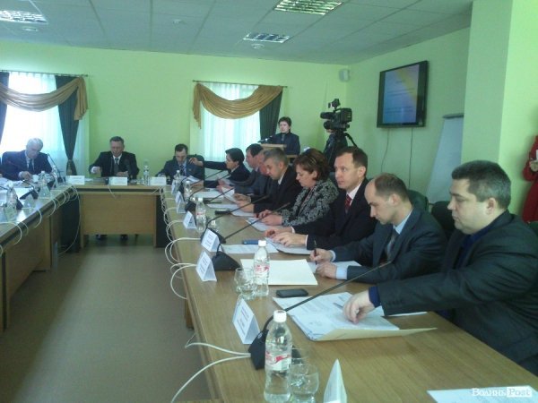 Революціонери вперше «засіли» у виконкомі Луцькради. ФОТО