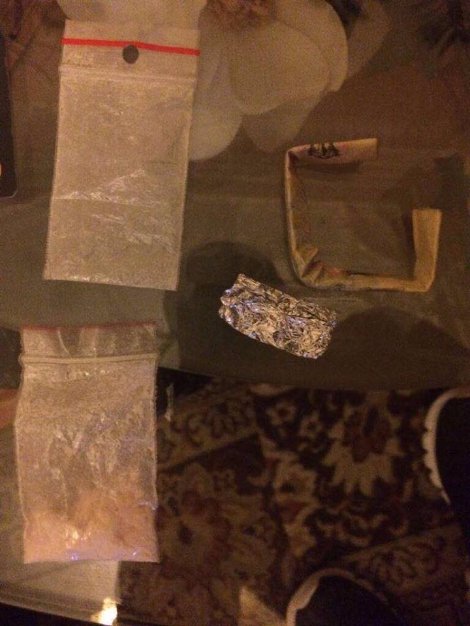 Наркотики, зброя, списки клієнтів і графіки: у Києві «накрили» мережу борделів