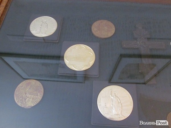 У Луцьку відкрили виставку старожитностей. ФОТО