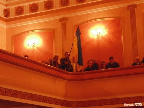 Тягнибок у Луцьку критикував журналістів, які пишуть про солдатів на соломі. ФОТО