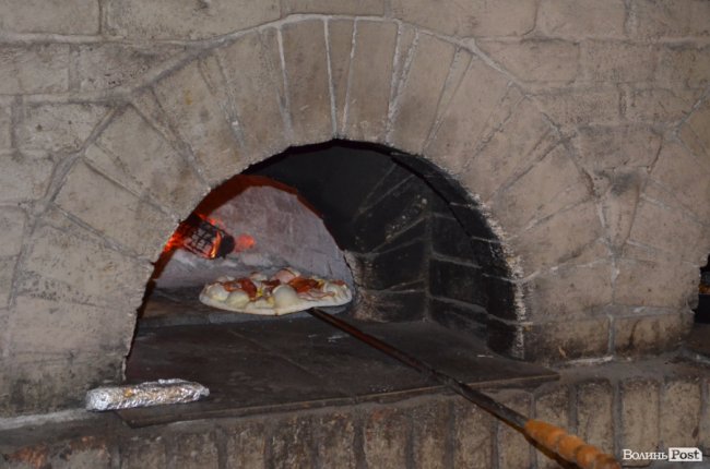 Як Савченко з особливими дітками піцу робив. ФОТО