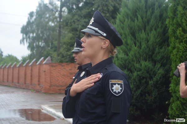 У Луцьку поліцейські отримали нові погони і звання. ФОТО