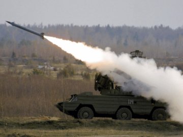 Росіяни завдали двох ракетних ударів по військовій частині під Дніпром