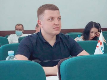 «Треба помагати цим людям, а не шкодити», – депутат Луцькради Тарас Шкітер про місцевий бізнес. ВІДЕО