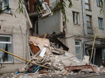 Зруйнований будинок на Рівненській у Луцьку вирішили відбудувати