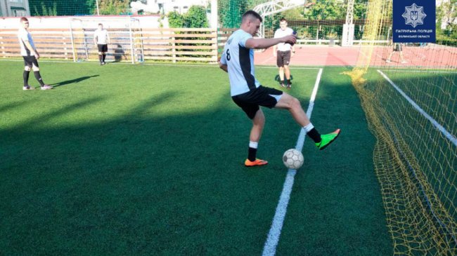 Волинські правоохоронці визначали сильнішого на міні-футбольному полі. ФОТО